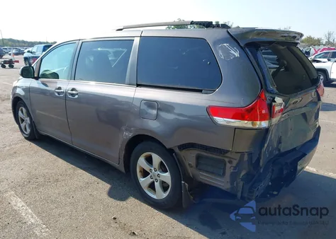 2012 Toyota Sienna Le V6 8 Passenger from USA, damaged, VIN 5TDKK3DC9CS187233